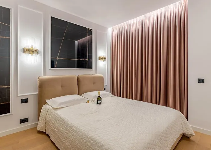 One Luxury Herastrau Parc Daire