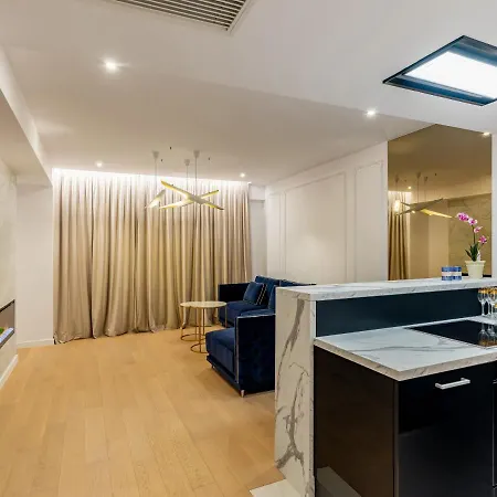One Luxury Herastrau Parc Appartement